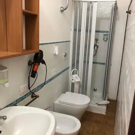 فندق مبيت وإفطار Il Gelsomino مونتالتو دي كاسترو